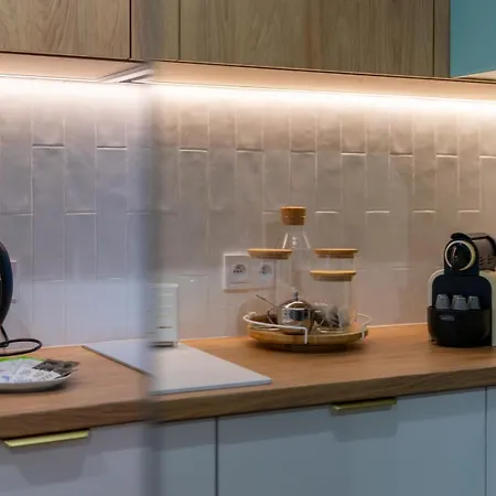 Apartament Rondo Onz - Parking, Location, Metro - By Rentujemy Warszawa