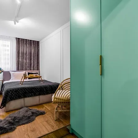 Rondo Onz - Parking, Location, Metro - By Rentujemy Apartament *