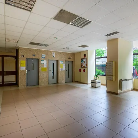 Apartment Rondo Onz - Parking, Location, Metro - By Rentujemy Warsaw