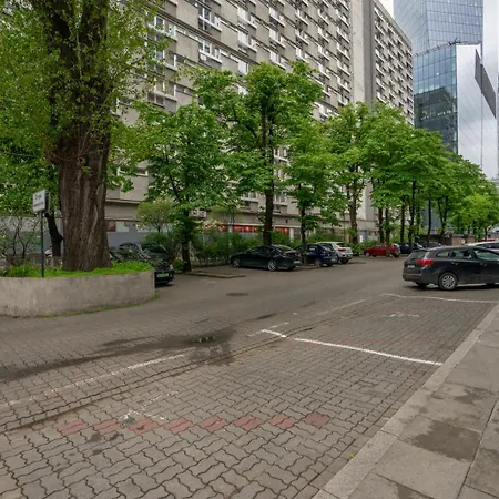 Rondo Onz - Parking, Location, Metro - By Rentujemy *